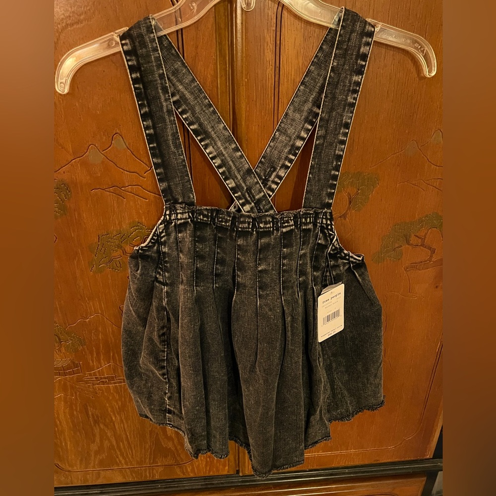Free People NWT light denim cropped camisole babydoll sz S adjustable 💯cotton